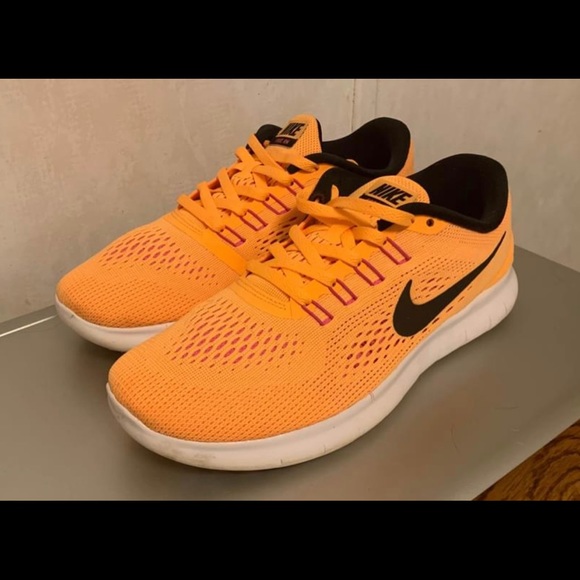 NikeWomens Free Flexible Lightweight Performance - Picture 2 of 4